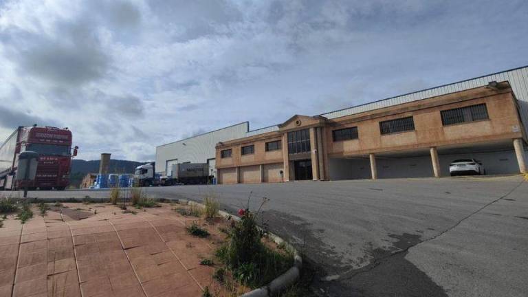 El juzgado da un nuevo paso para analizar la oferta de compra de una azulejera