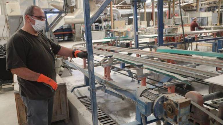 La producción cerámica de Castellón minimiza su caída