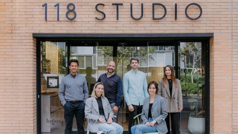 118 Studio ‘reescribe’ su estudio y showroom en Barcelona