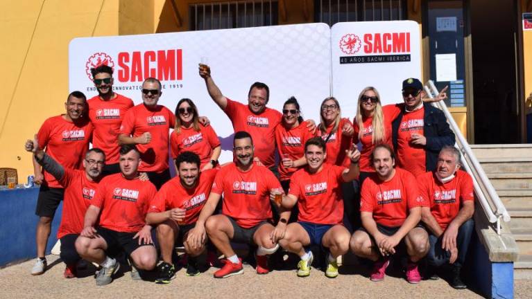 FOTOS | Sacmi Ibérica celebra su 40º aniversario con una jornada lúdica de su plantilla en Benicàssim