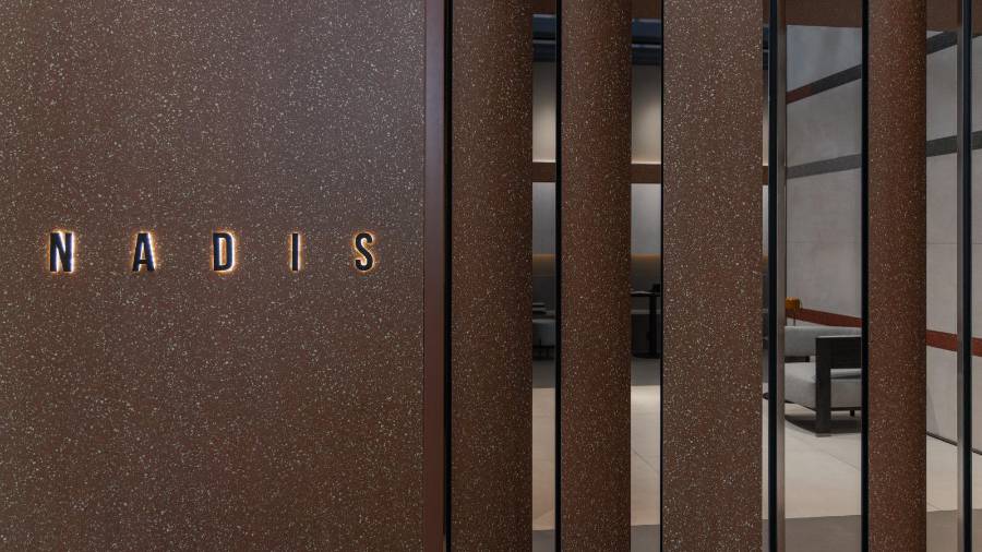 Galería de fotos | Nadis Design y su galería de tendencias cerámicas en Cersaie