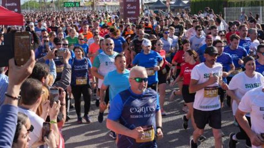 Galería de 224 fotos | Amplia presencia del sector cerámico en la Carrera de las Empresas de Castellón