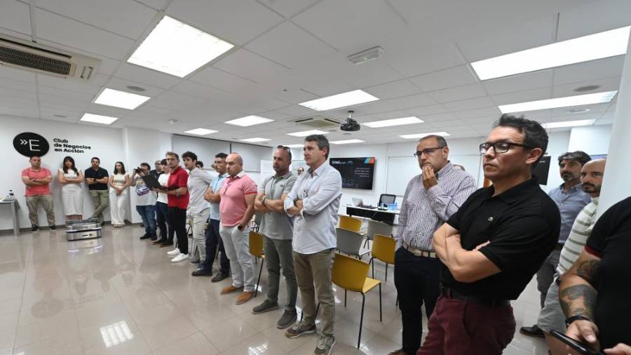 Galería de fotos | Orbelgrupo organiza en Castelló una demostración en vivo de robots y sistemas de control automatizados