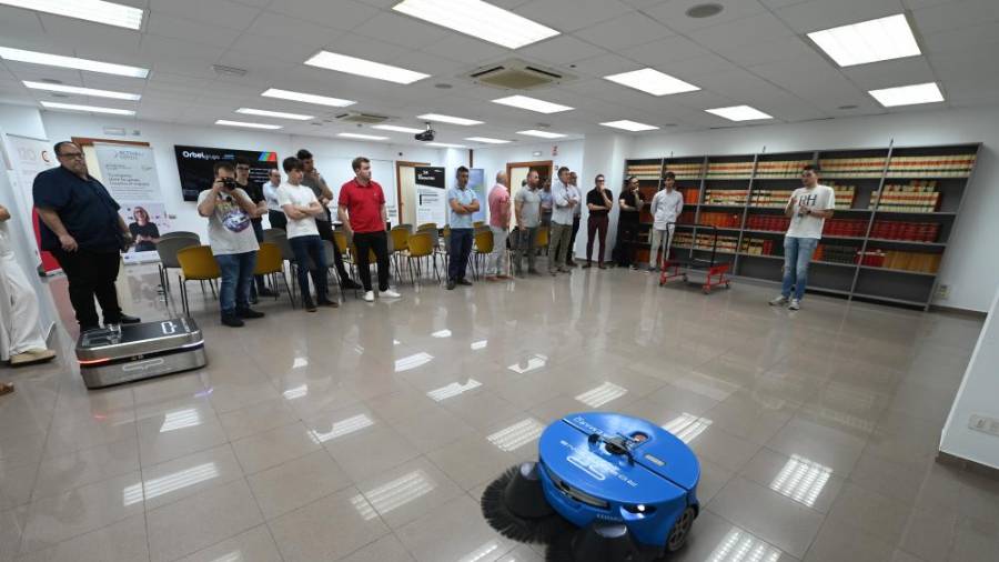 Galería de fotos | Orbelgrupo organiza en Castelló una demostración en vivo de robots y sistemas de control automatizados