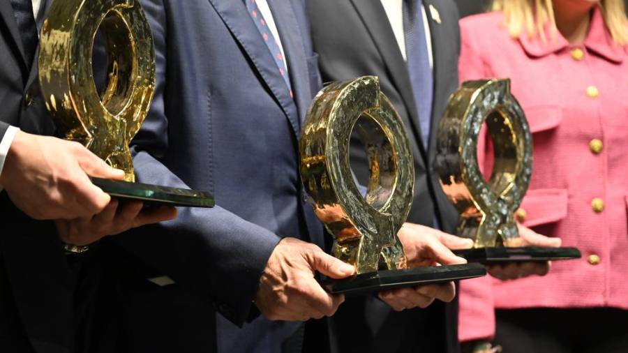 Galería de fotos | Fustecma, Ingeneo y Realonda reciben los Premios Alfa de Oro 2024 en Cevisama