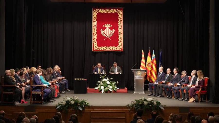 Galería de fotos | Vila-real reconoce con sus distinciones a entidades, compañías y empresarios