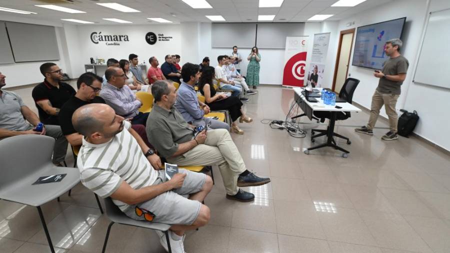 Galería de fotos | Orbelgrupo organiza en Castelló una demostración en vivo de robots y sistemas de control automatizados