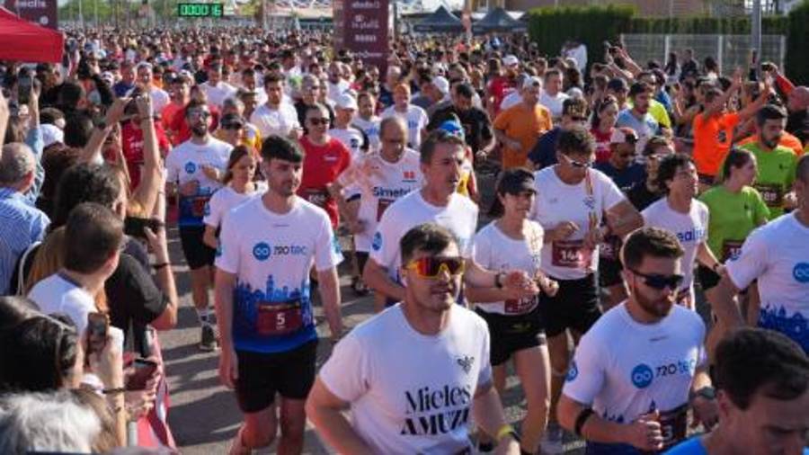 Galería de 224 fotos | Amplia presencia del sector cerámico en la Carrera de las Empresas de Castellón