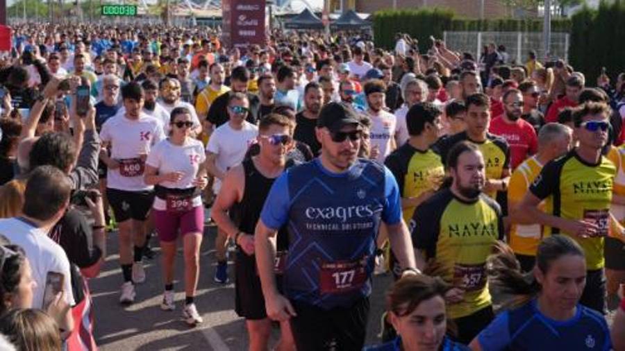 Galería de 224 fotos | Amplia presencia del sector cerámico en la Carrera de las Empresas de Castellón