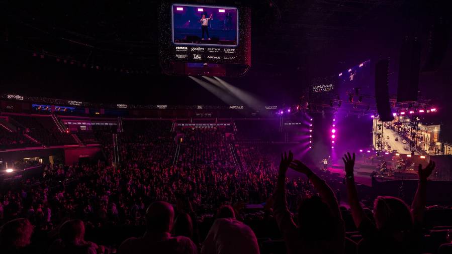 Galería de fotos | Pamesa Grupo Empresarial reúne a más de 3.500 profesionales en el Roig Arena