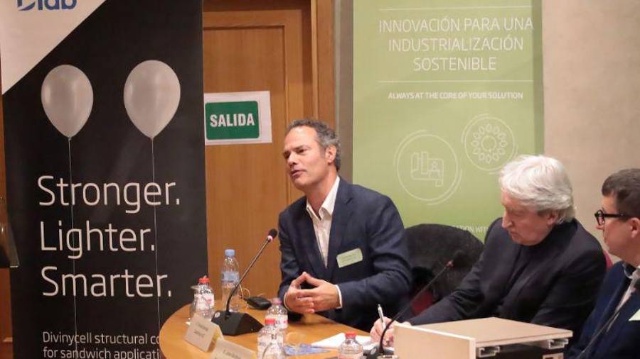 GALERÍA DE FOTOS | Jornada de DIAB y Reymansa sobre el nuevo panel sándwich cerámico