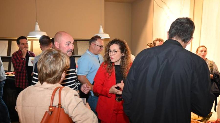 Galería de fotos | Smalticeram pone el broche a SMALTIlab Worldwide Tour en sus instalaciones de Onda