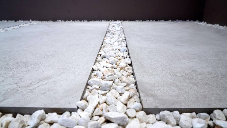 De piscinas a celosías: la cerámica extrusionada de Gresmanc Group en Cersaie