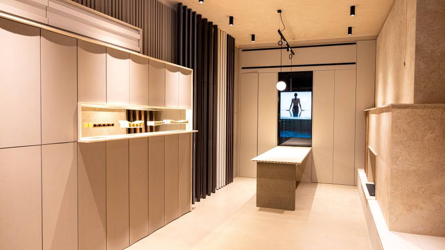 Galería de fotos | Así es la nueva exposición de cerámica de Gresmanc Group en Madrid