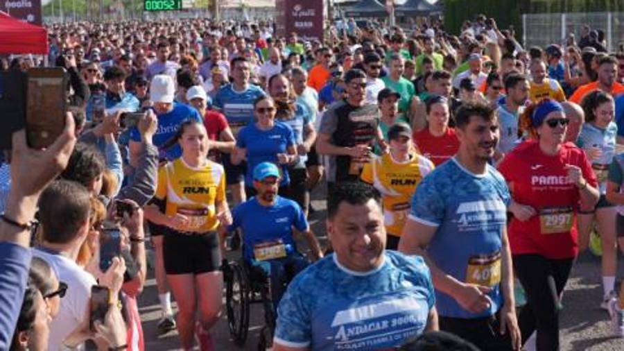 Galería de 224 fotos | Amplia presencia del sector cerámico en la Carrera de las Empresas de Castellón