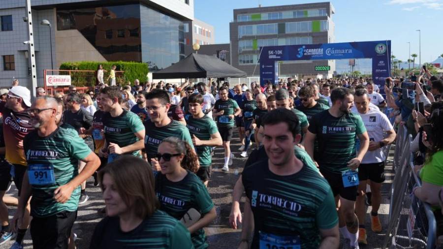 Galería de fotos | Compañías y entidades del sector cerámico, en la Carrera de las Empresas de Castellón
