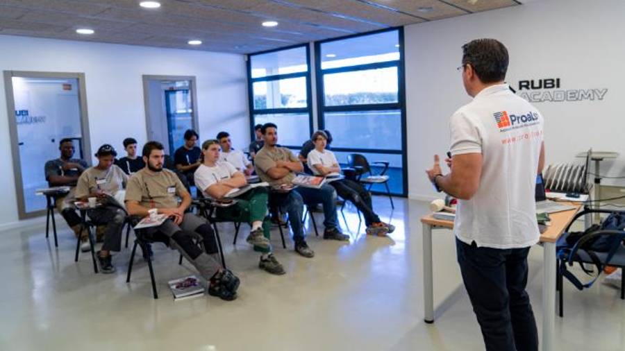 GALERÍA DE FOTOS | Segunda edición de la beca Rubi