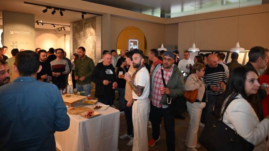 Galería de fotos | Smalticeram pone el broche a SMALTIlab Worldwide Tour en sus instalaciones de Onda