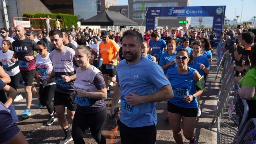 Galería de fotos | Compañías y entidades del sector cerámico, en la Carrera de las Empresas de Castellón