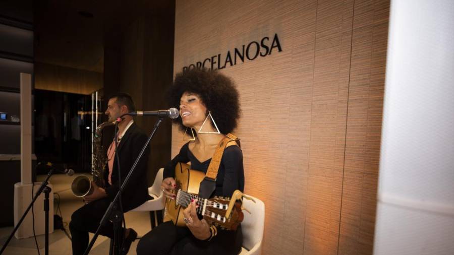 GALERÍA DE FOTOS | Estreno de la nueva tienda de Porcelanosa en València