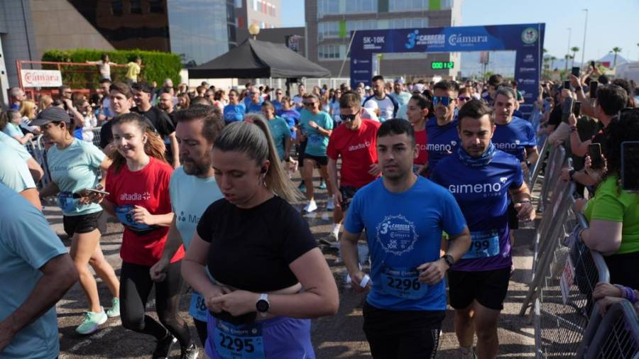 Galería de fotos | Compañías y entidades del sector cerámico, en la Carrera de las Empresas de Castellón