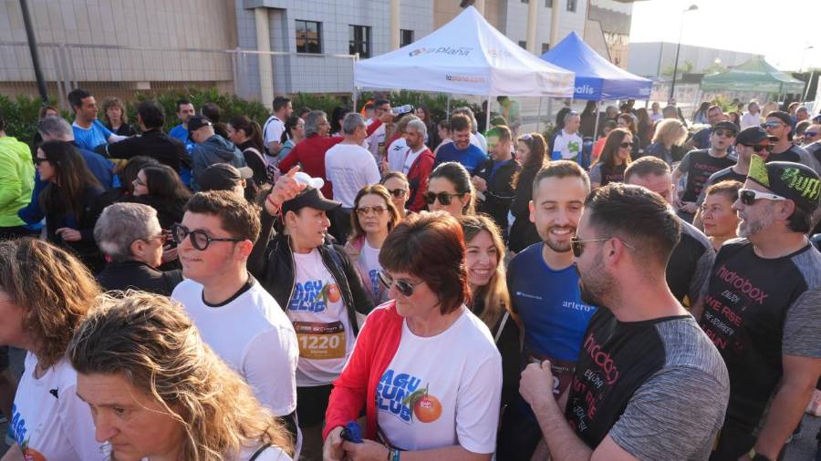Galería de 224 fotos | Amplia presencia del sector cerámico en la Carrera de las Empresas de Castellón