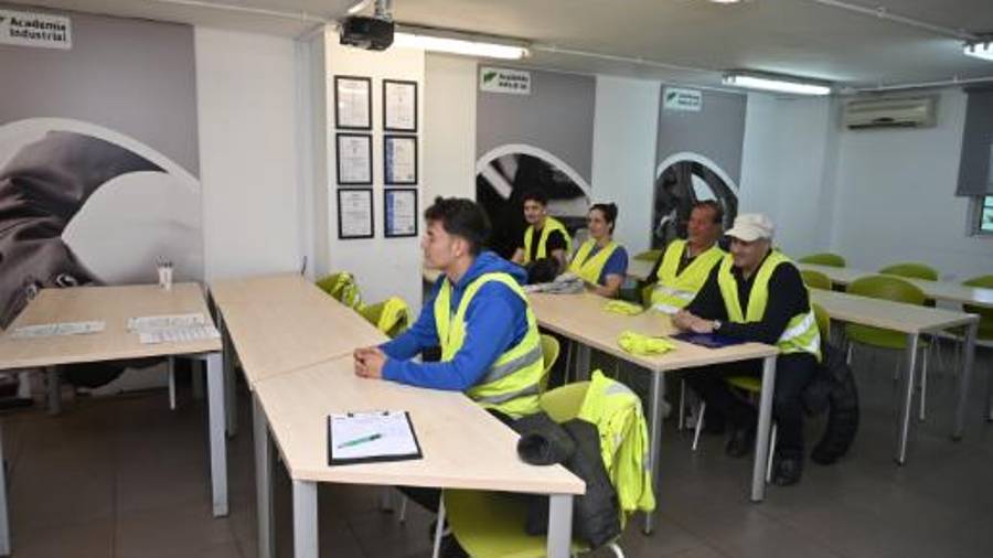 Galería de fotos | Cursos de formación de Orbelgrupo para la industria cerámica