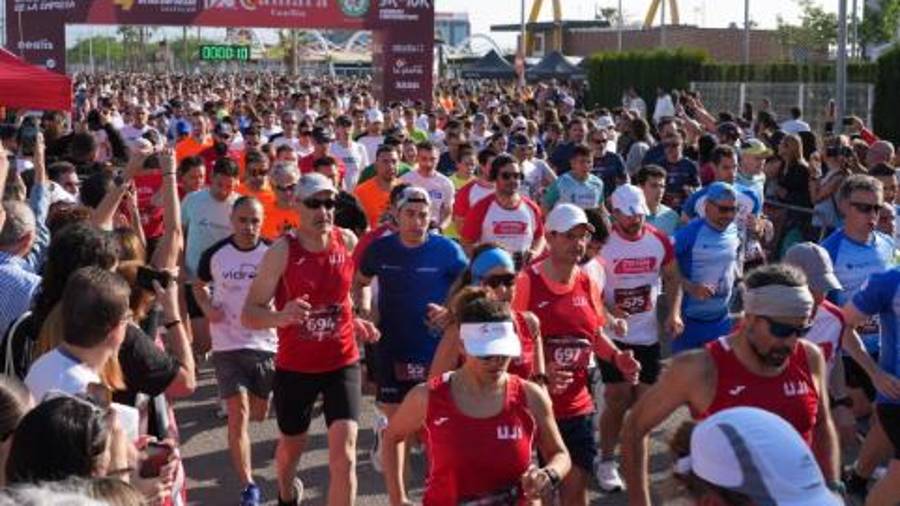 Galería de 224 fotos | Amplia presencia del sector cerámico en la Carrera de las Empresas de Castellón