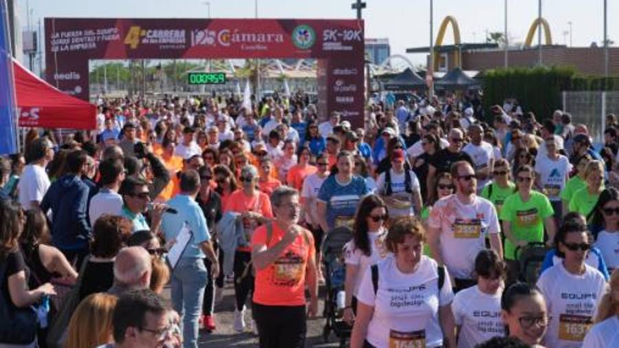 Galería de 224 fotos | Amplia presencia del sector cerámico en la Carrera de las Empresas de Castellón