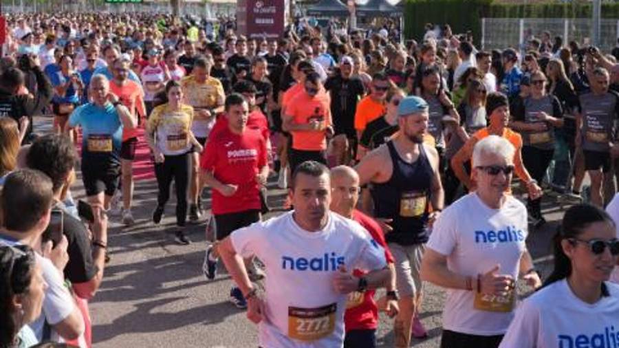 Galería de 224 fotos | Amplia presencia del sector cerámico en la Carrera de las Empresas de Castellón