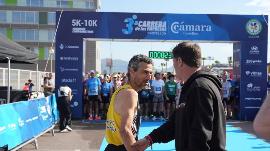 Galería de fotos | Compañías y entidades del sector cerámico, en la Carrera de las Empresas de Castellón