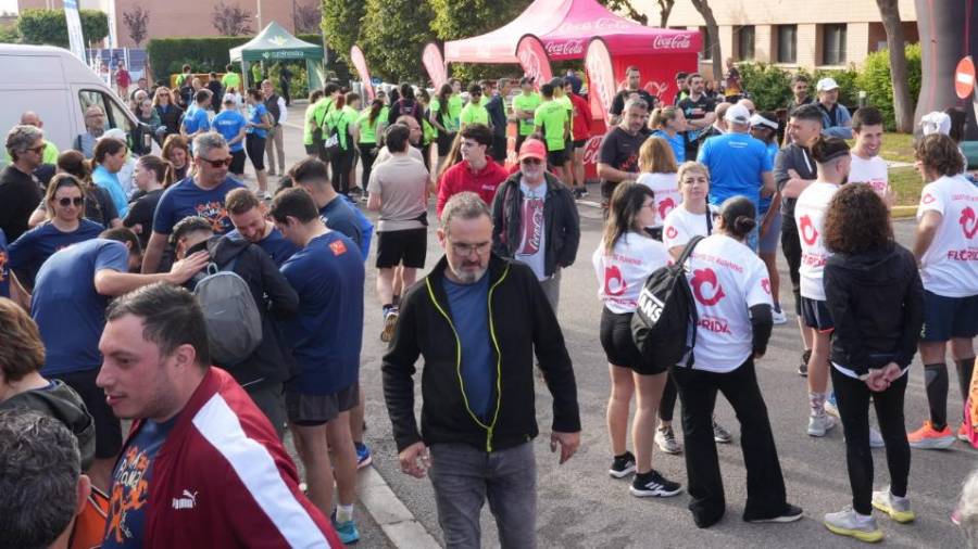 Galería de fotos | Compañías y entidades del sector cerámico, en la Carrera de las Empresas de Castellón