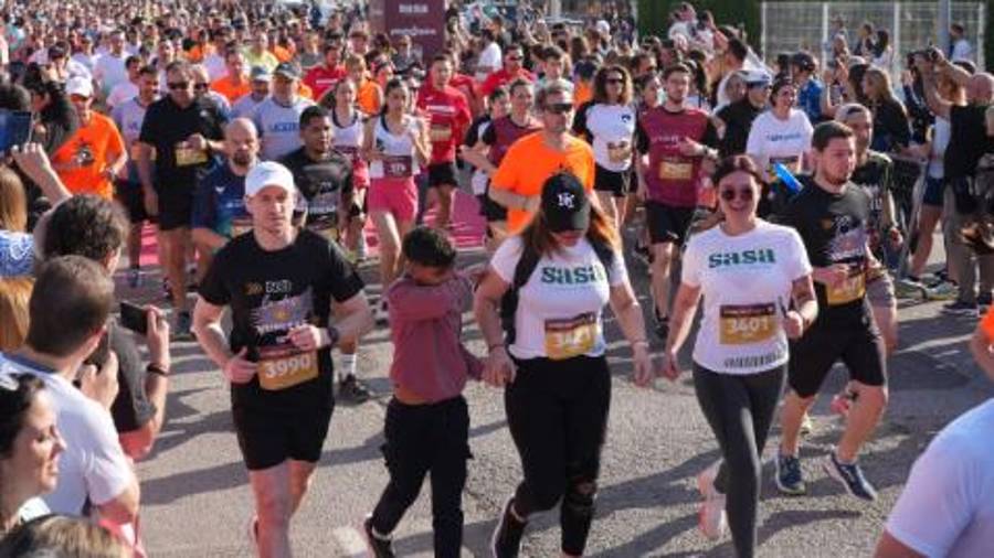 Galería de 224 fotos | Amplia presencia del sector cerámico en la Carrera de las Empresas de Castellón