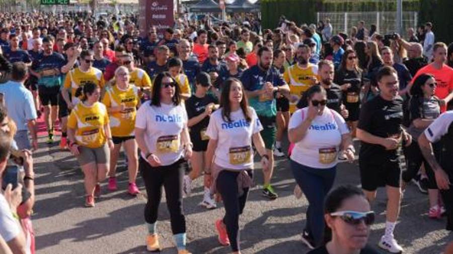 Galería de 224 fotos | Amplia presencia del sector cerámico en la Carrera de las Empresas de Castellón