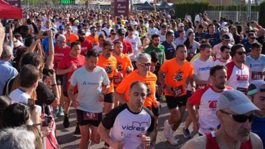 Galería de 224 fotos | Amplia presencia del sector cerámico en la Carrera de las Empresas de Castellón