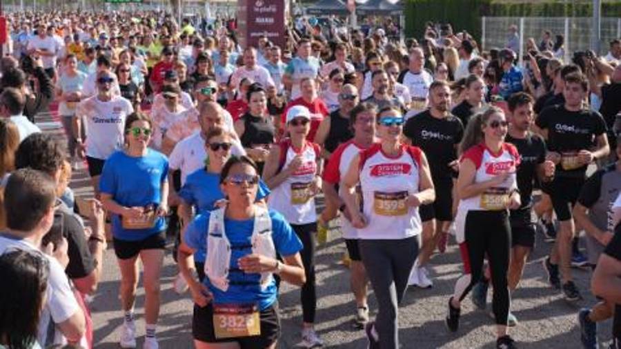 Galería de 224 fotos | Amplia presencia del sector cerámico en la Carrera de las Empresas de Castellón