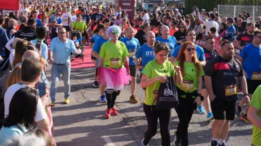 Galería de 224 fotos | Amplia presencia del sector cerámico en la Carrera de las Empresas de Castellón