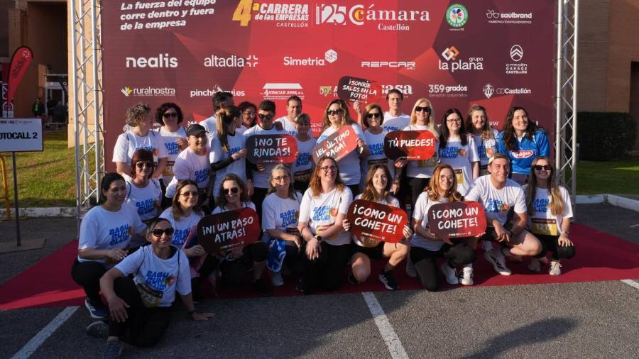 Galería de 224 fotos | Amplia presencia del sector cerámico en la Carrera de las Empresas de Castellón