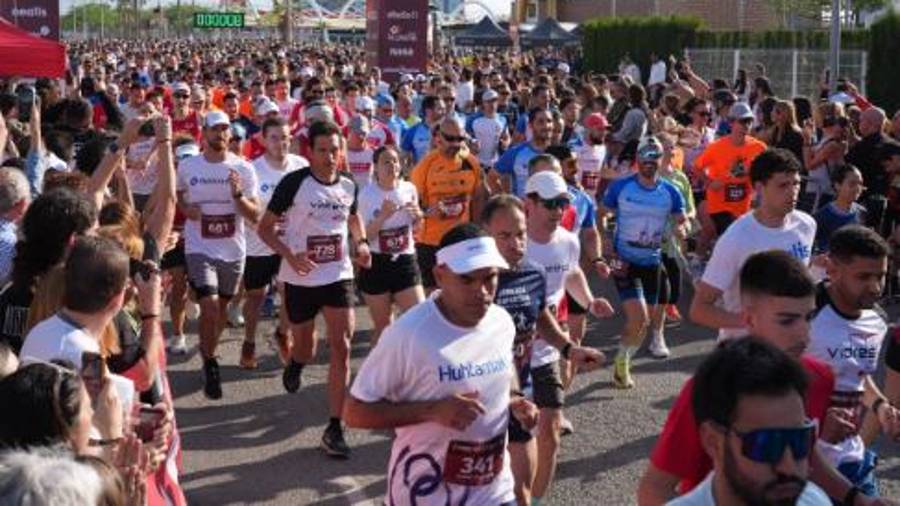 Galería de 224 fotos | Amplia presencia del sector cerámico en la Carrera de las Empresas de Castellón