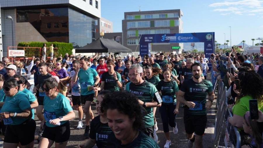 Galería de fotos | Compañías y entidades del sector cerámico, en la Carrera de las Empresas de Castellón