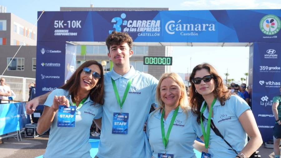 Galería de fotos | Compañías y entidades del sector cerámico, en la Carrera de las Empresas de Castellón