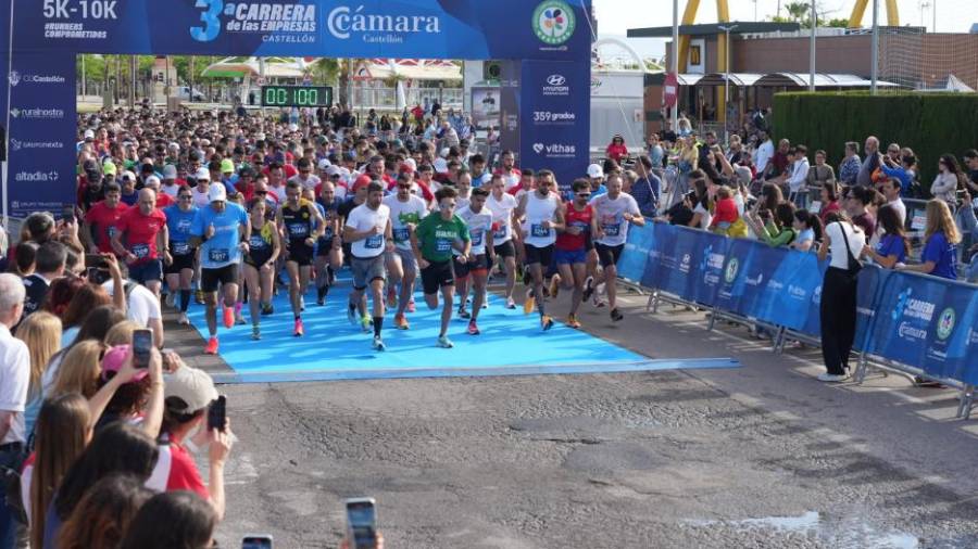 Galería de fotos | Compañías y entidades del sector cerámico, en la Carrera de las Empresas de Castellón