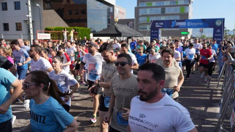 Galería de fotos | Compañías y entidades del sector cerámico, en la Carrera de las Empresas de Castellón