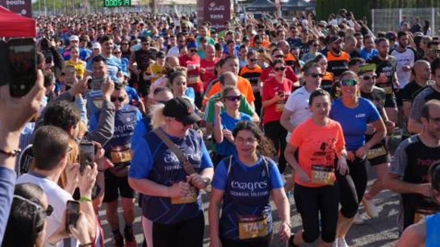 Galería de 224 fotos | Amplia presencia del sector cerámico en la Carrera de las Empresas de Castellón