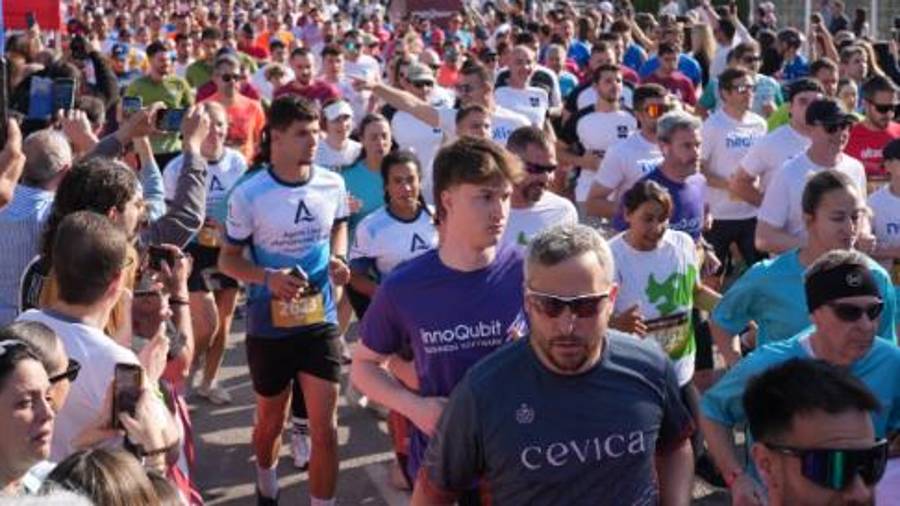 Galería de 224 fotos | Amplia presencia del sector cerámico en la Carrera de las Empresas de Castellón