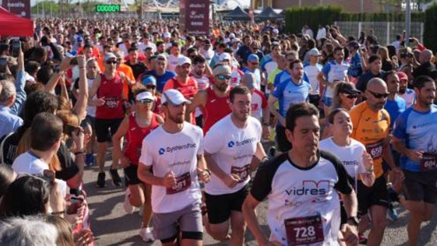 Galería de 224 fotos | Amplia presencia del sector cerámico en la Carrera de las Empresas de Castellón