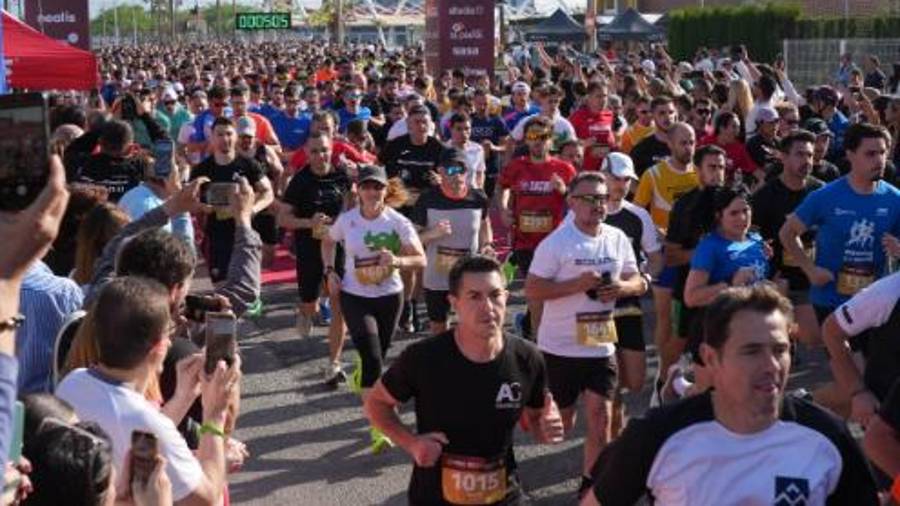 Galería de 224 fotos | Amplia presencia del sector cerámico en la Carrera de las Empresas de Castellón