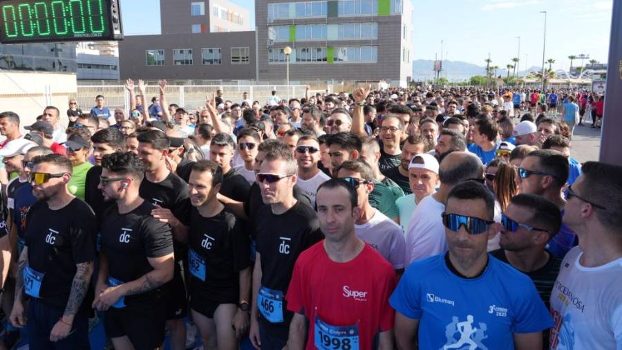 Galería de fotos | Compañías y entidades del sector cerámico, en la Carrera de las Empresas de Castellón