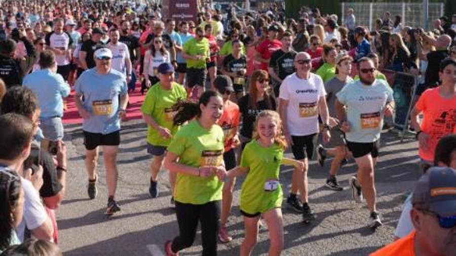 Galería de 224 fotos | Amplia presencia del sector cerámico en la Carrera de las Empresas de Castellón