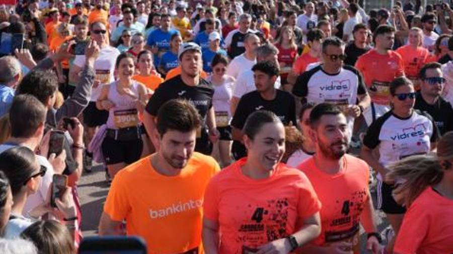 Galería de 224 fotos | Amplia presencia del sector cerámico en la Carrera de las Empresas de Castellón